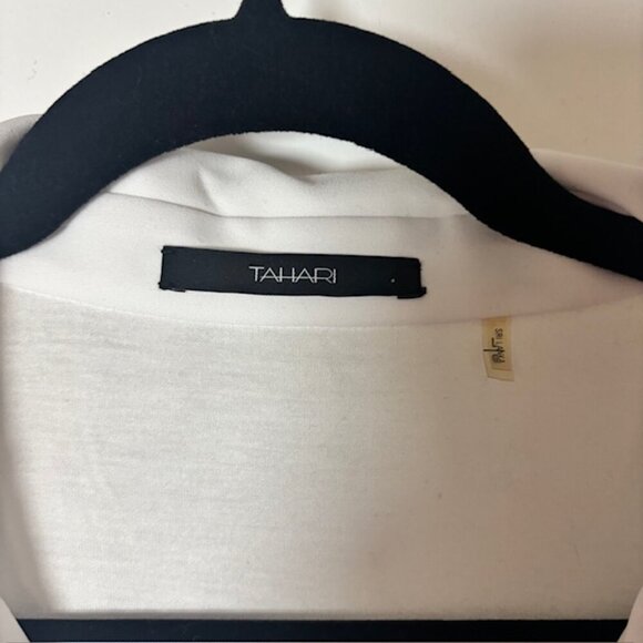 Tahari 3/4 Sleeve Blouse - Size Large - Picture 2 of 6